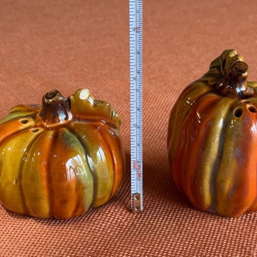 Multi-colored Pumpkin Salt and Pepper Shakers - Picture 7 of 7